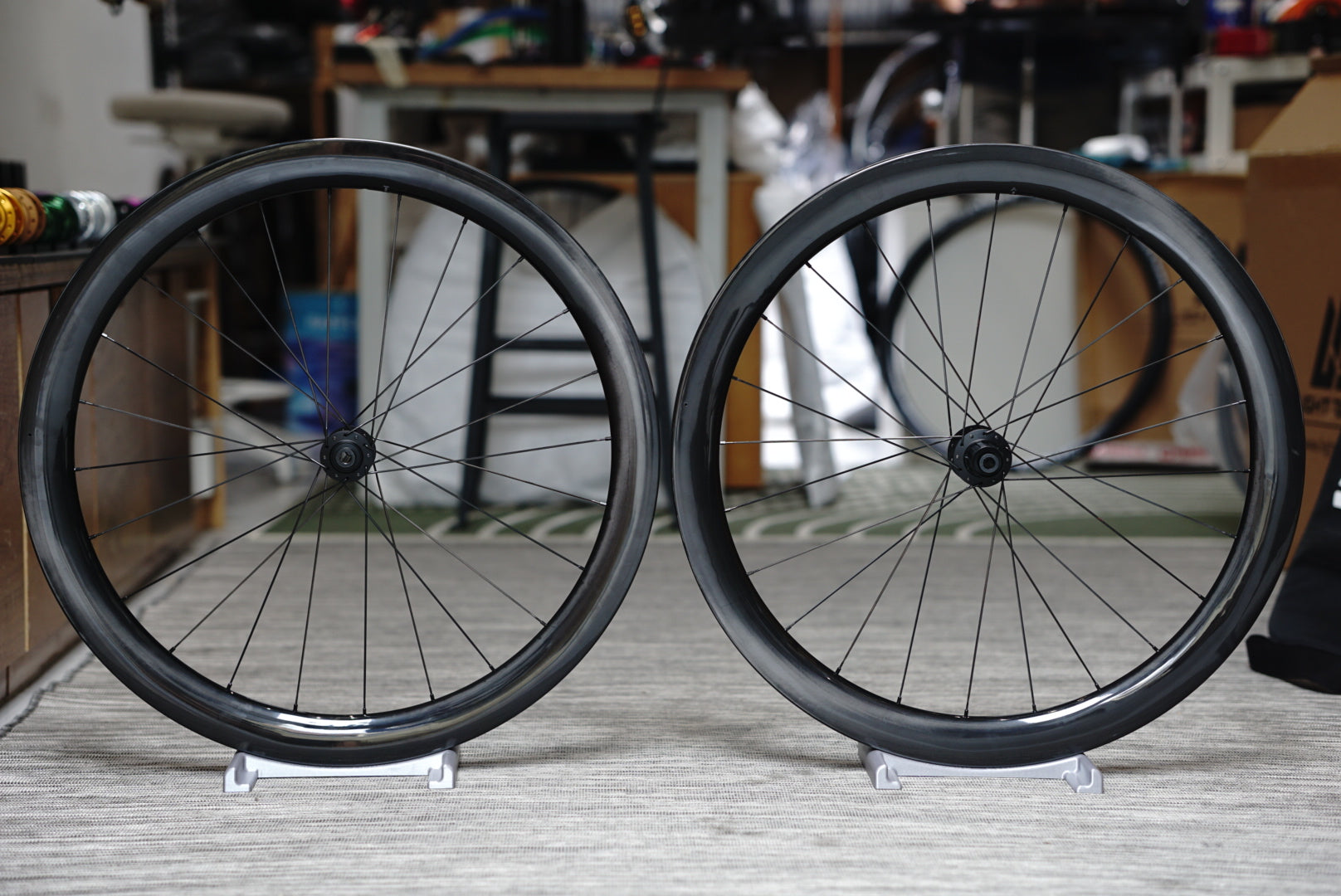 Light Bicycle WR50 // DT Swiss 240 BuiltWheels