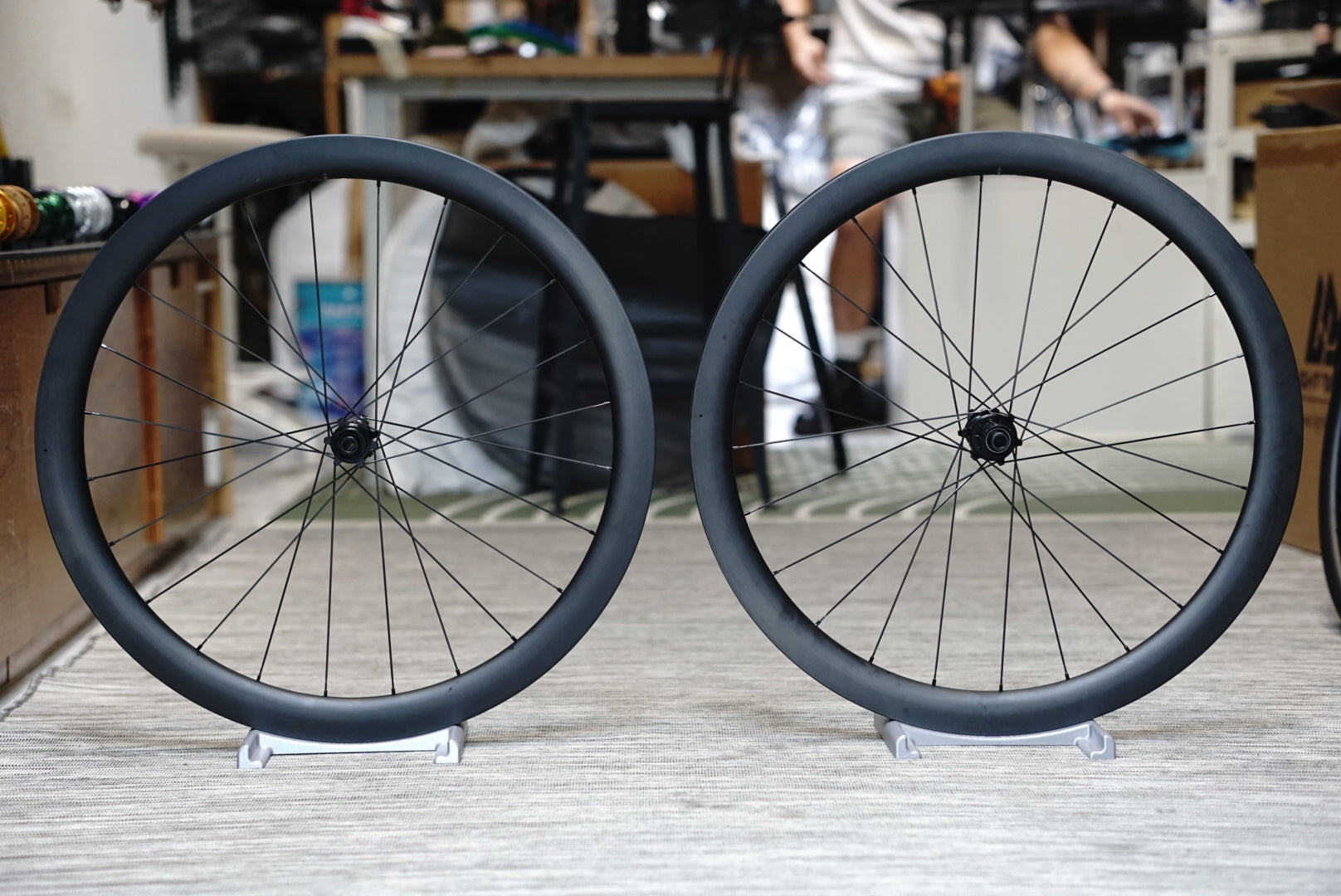 Light Bicycle AR45 // Carbon Ti X Hubs BuiltWheels