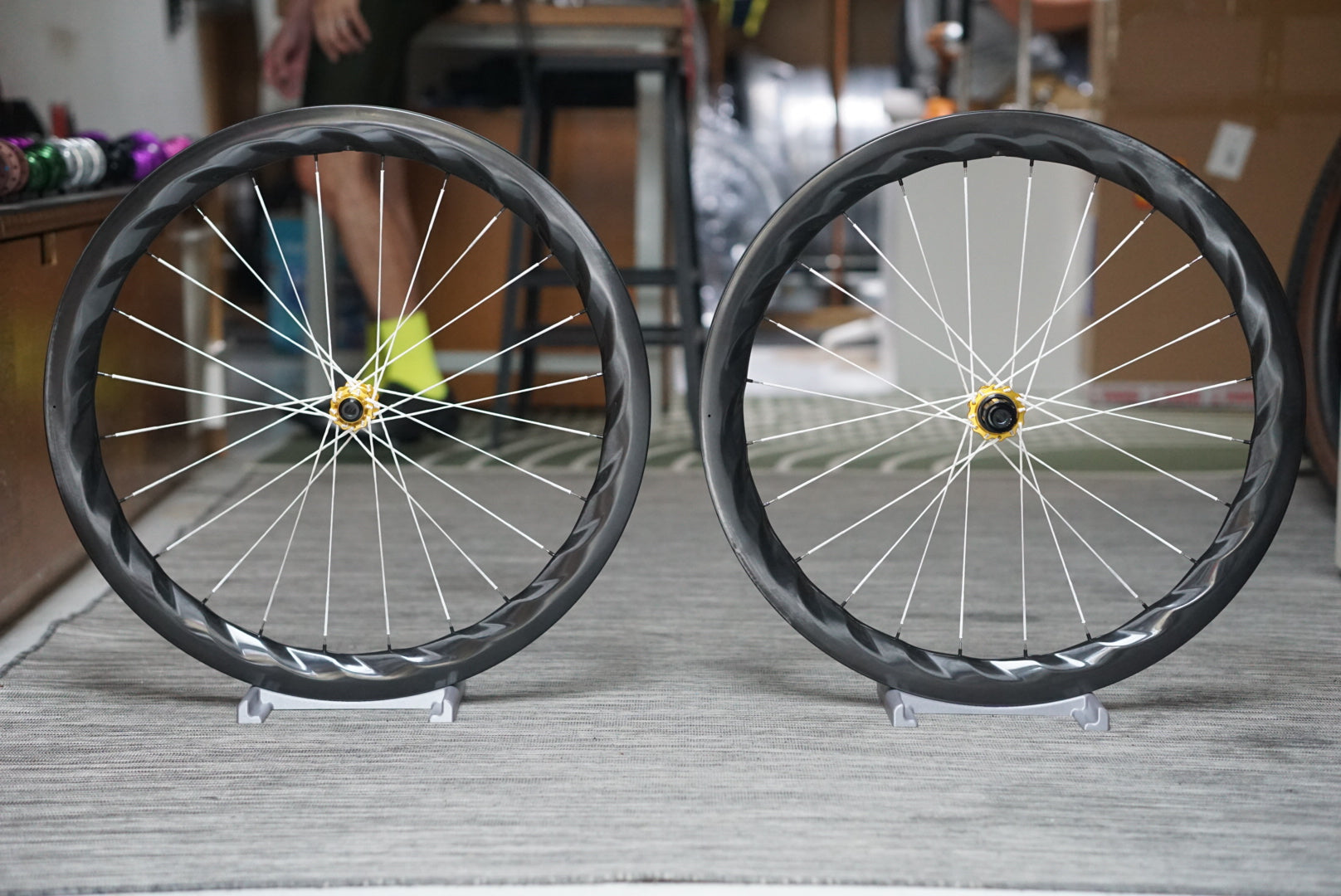 Light Bicycle Turbo 50 // Berd Spoke // Industry 9 Solix – BuiltWheels