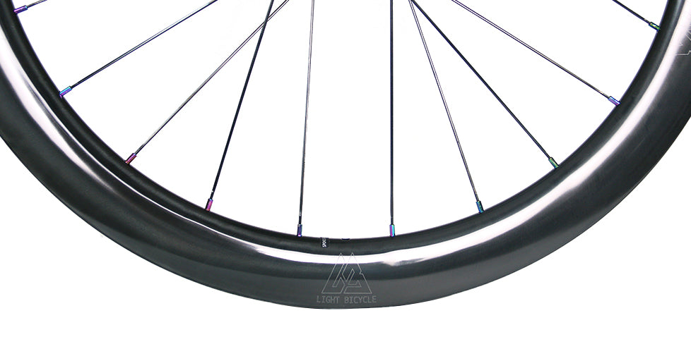 Light Bicycle Airia 52