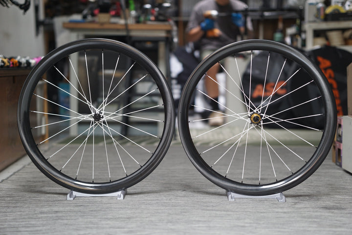 Light Bicycle WG44 // Berd Spoke // NONPlus Ultra