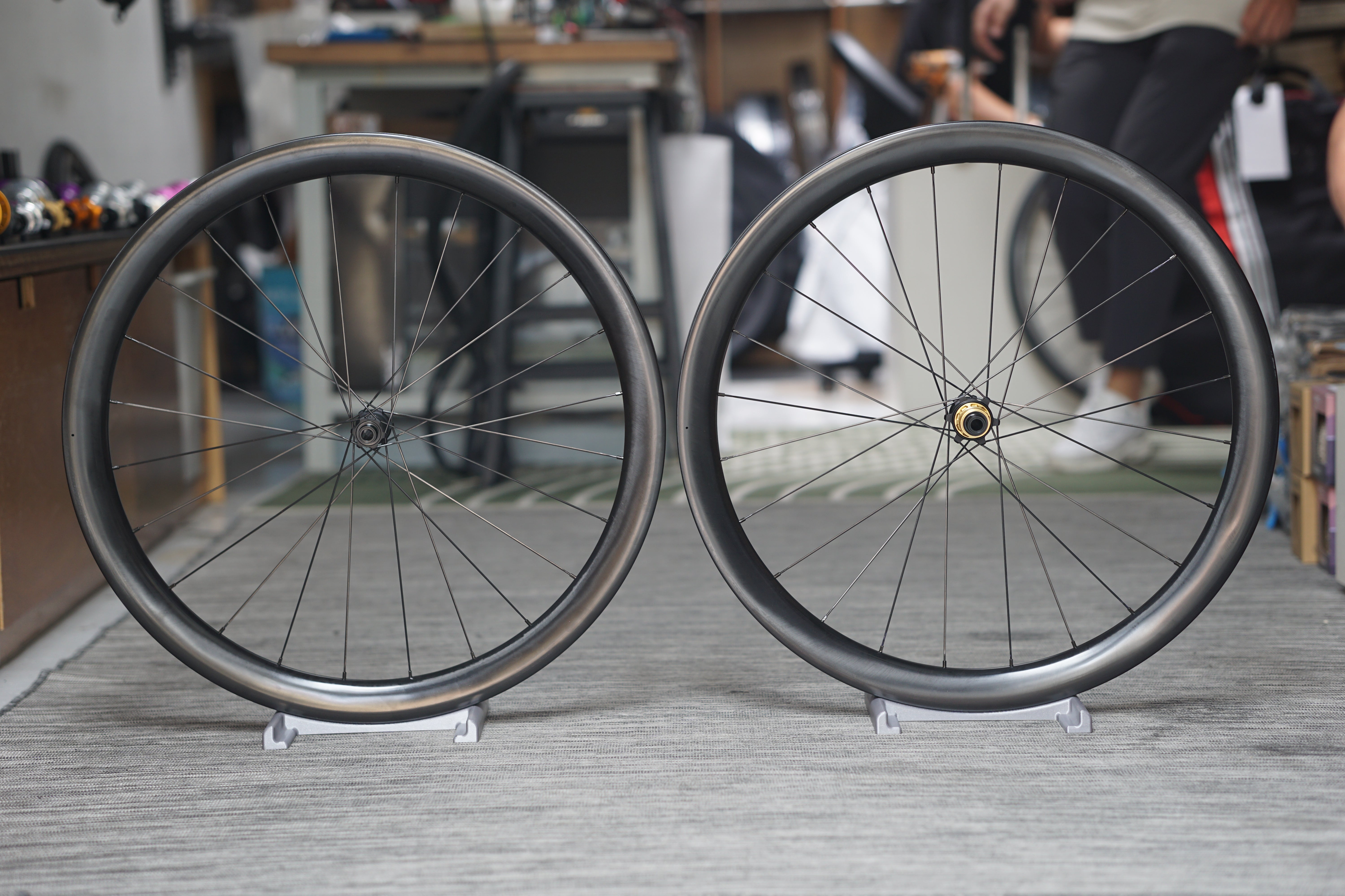 Light Bicycle WG44 // Nonplus Primaro SP – BuiltWheels