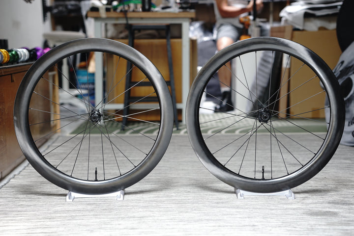Light Bicycle AR55 // Carbon Ti X Hubs