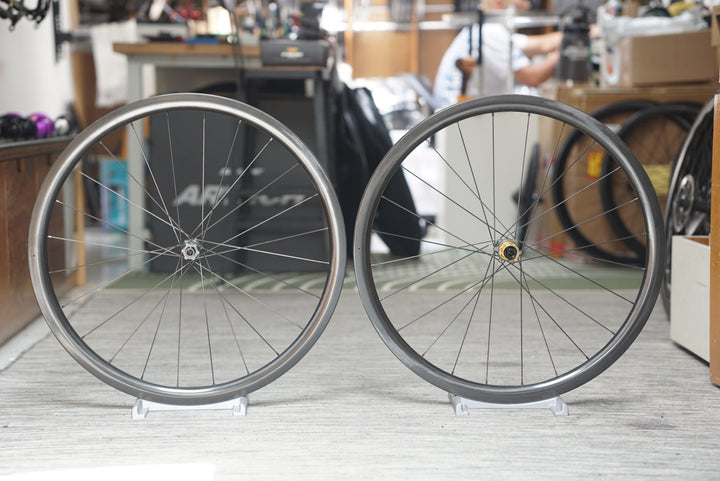 Light Bicycle AR35 // Nonplus Component Road Hub