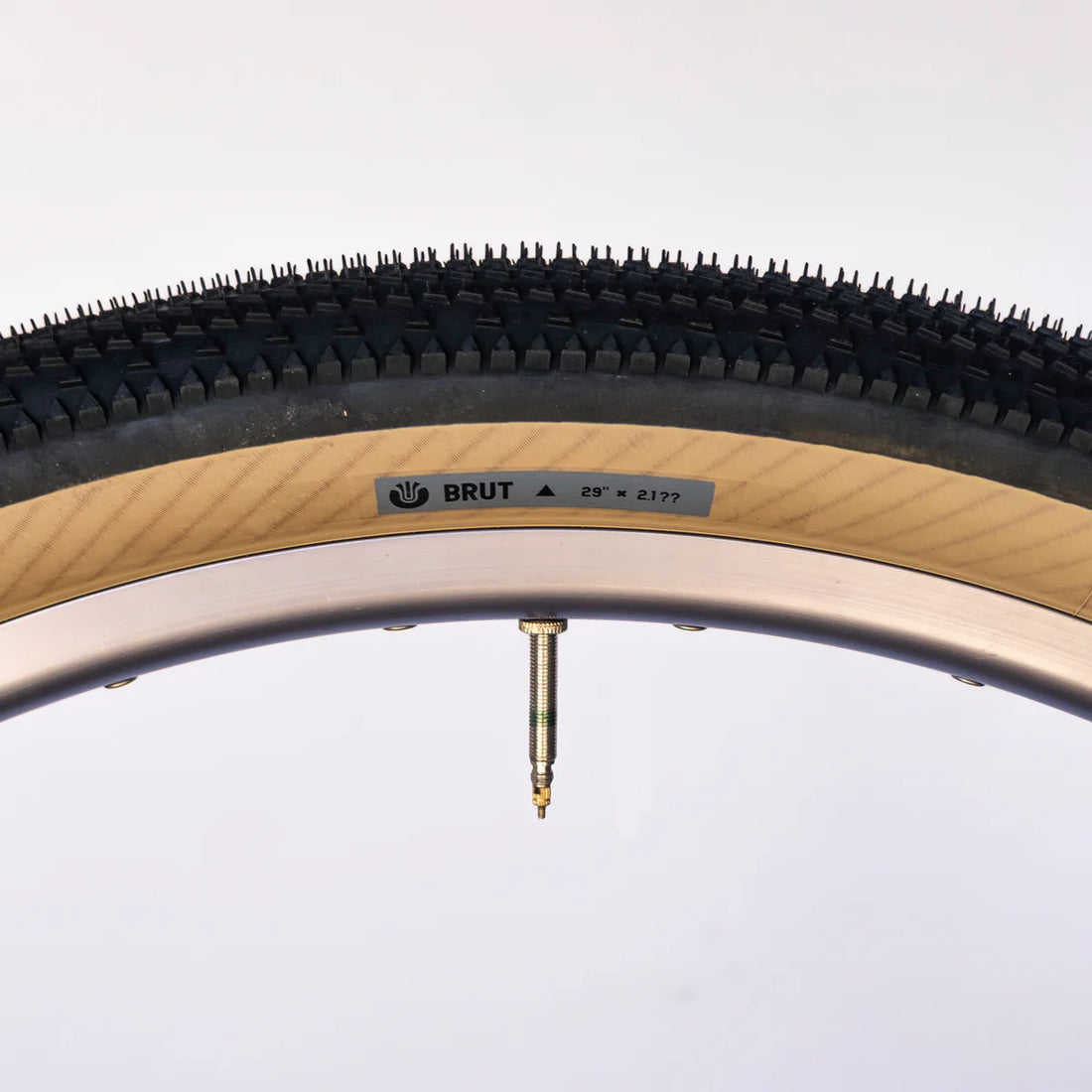 Ultradynamico BRUT JFF Tyre