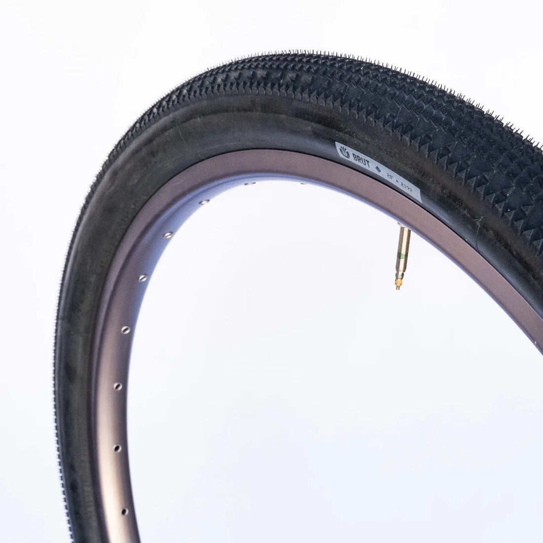 Ultradynamico BRUT Robusto Tyre