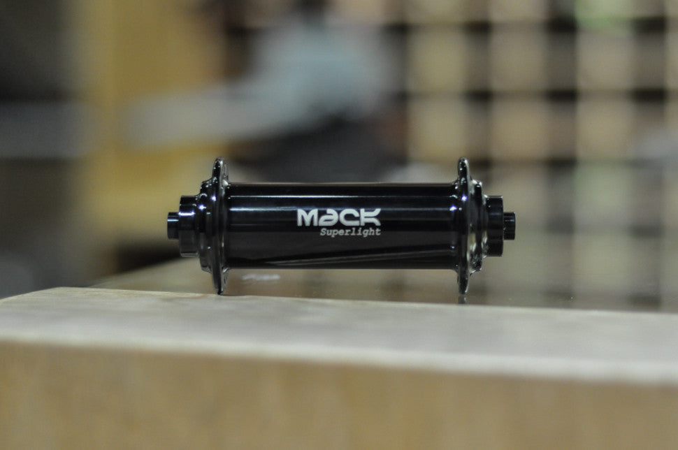 Mack Superlight Road Front Hub