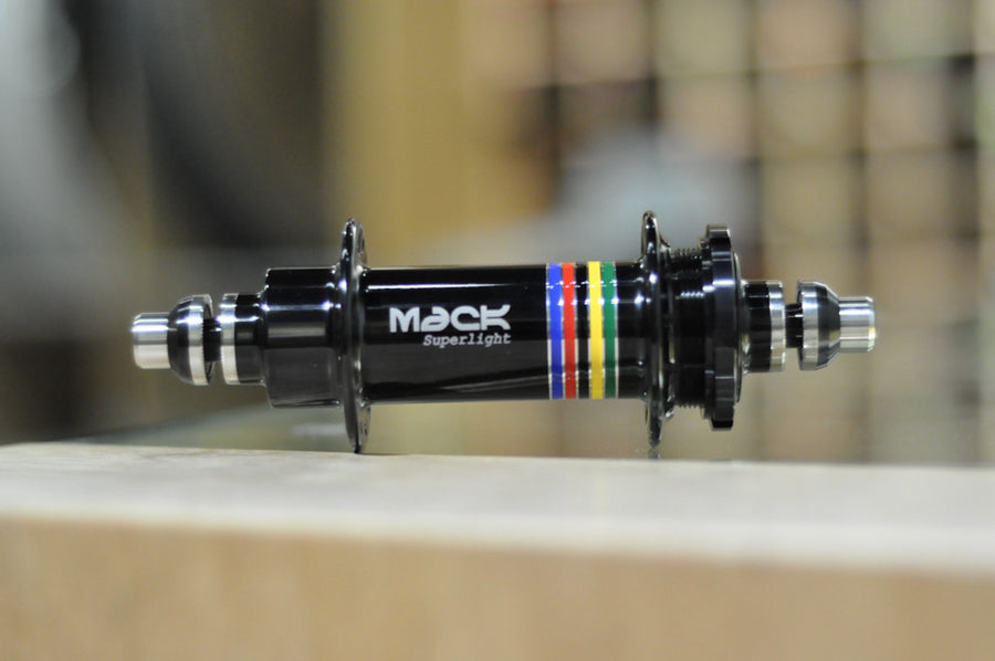 Mack Superlight WCS Low Flange Rear Hub
