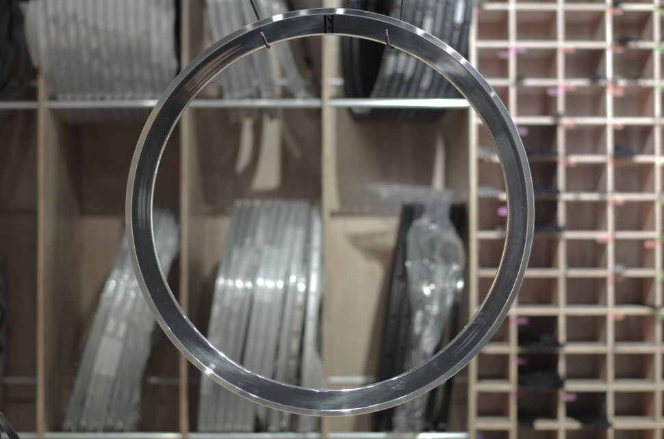 H Plus Son SL42 – BuiltWheels